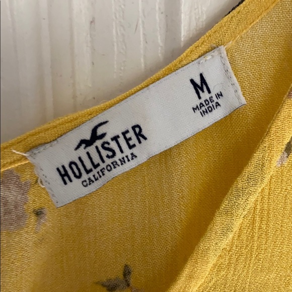 Floral blouse from hollister - Picture 2 of 4